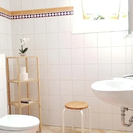 Ingrid Menzel Comfortable Semesterbostad